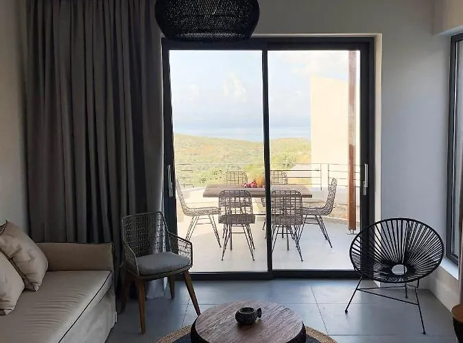 Villa Dimeli - Sea View In Foinikounta